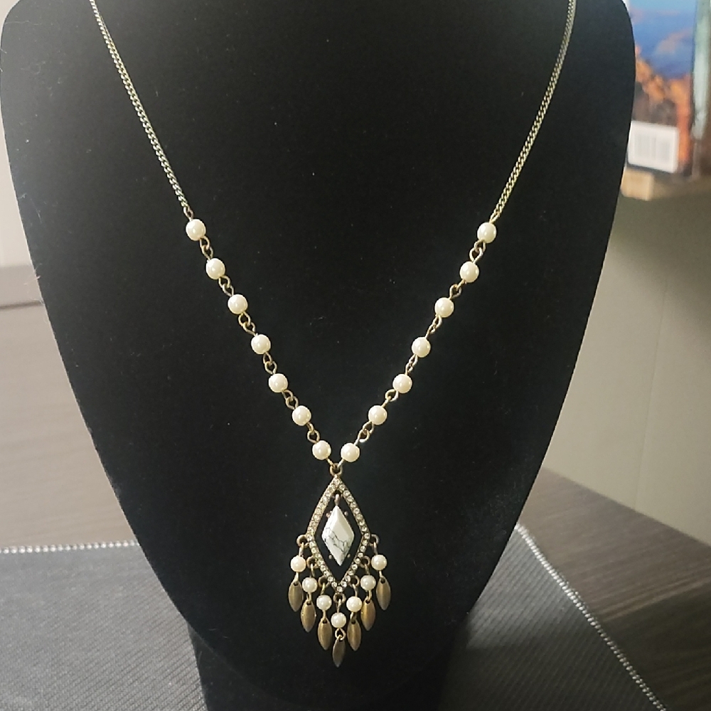 Elegant Vintage Inspired Necklace